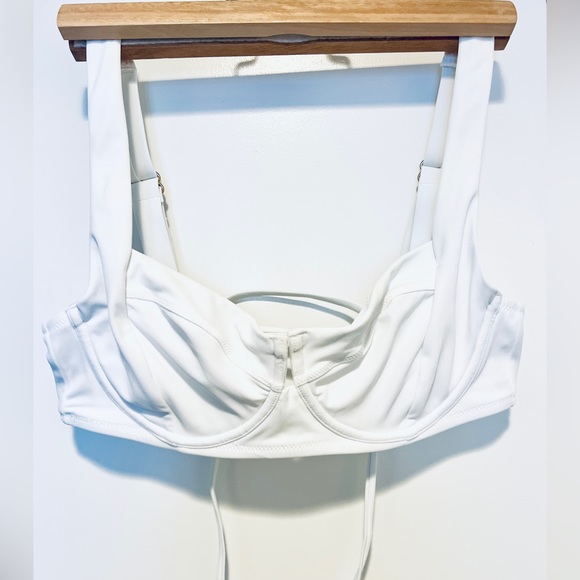 White full coverage Victoria Secret swim top - Picture 2 of 5